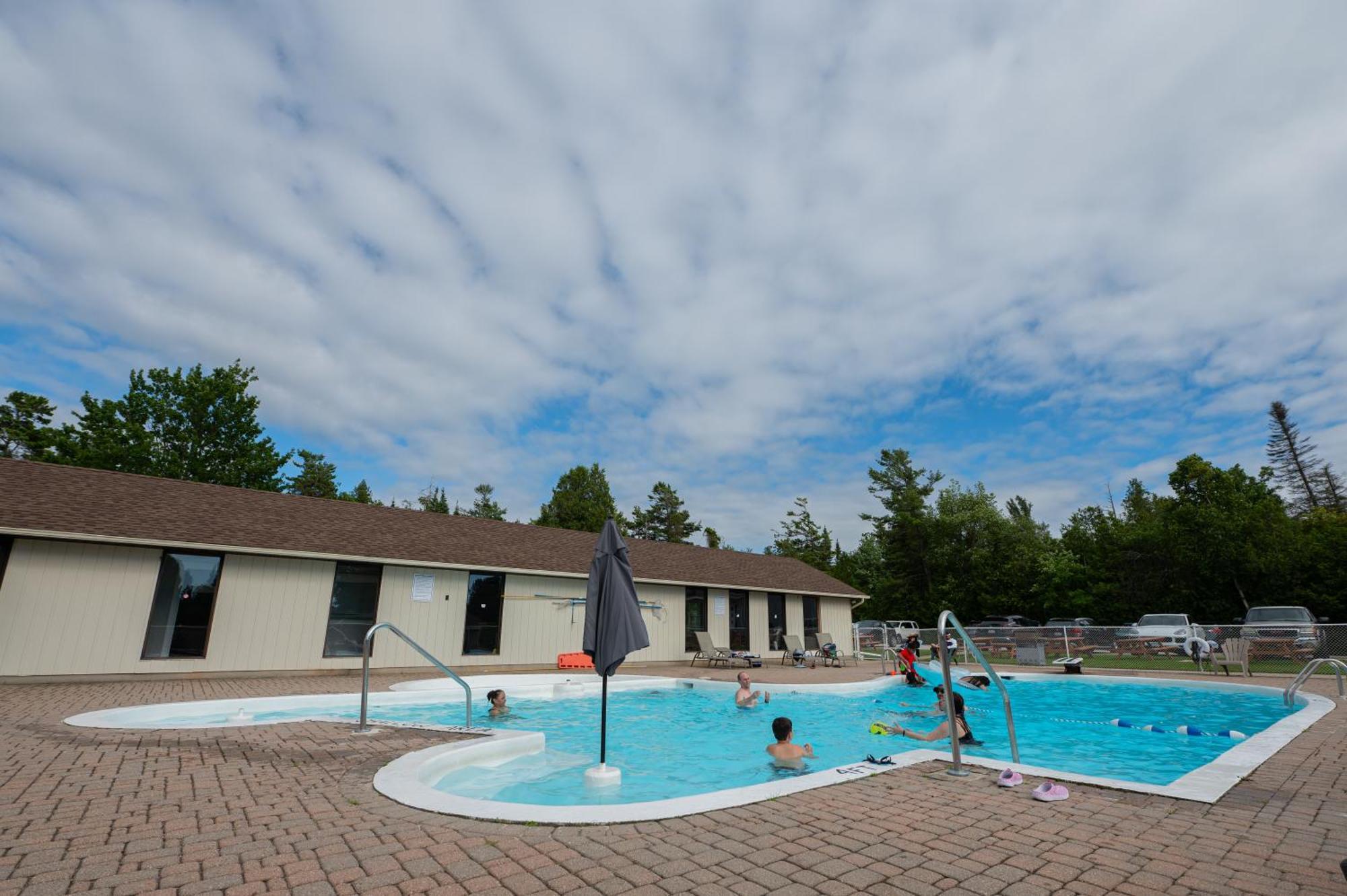 Sauble Beach Lodge Exterior photo