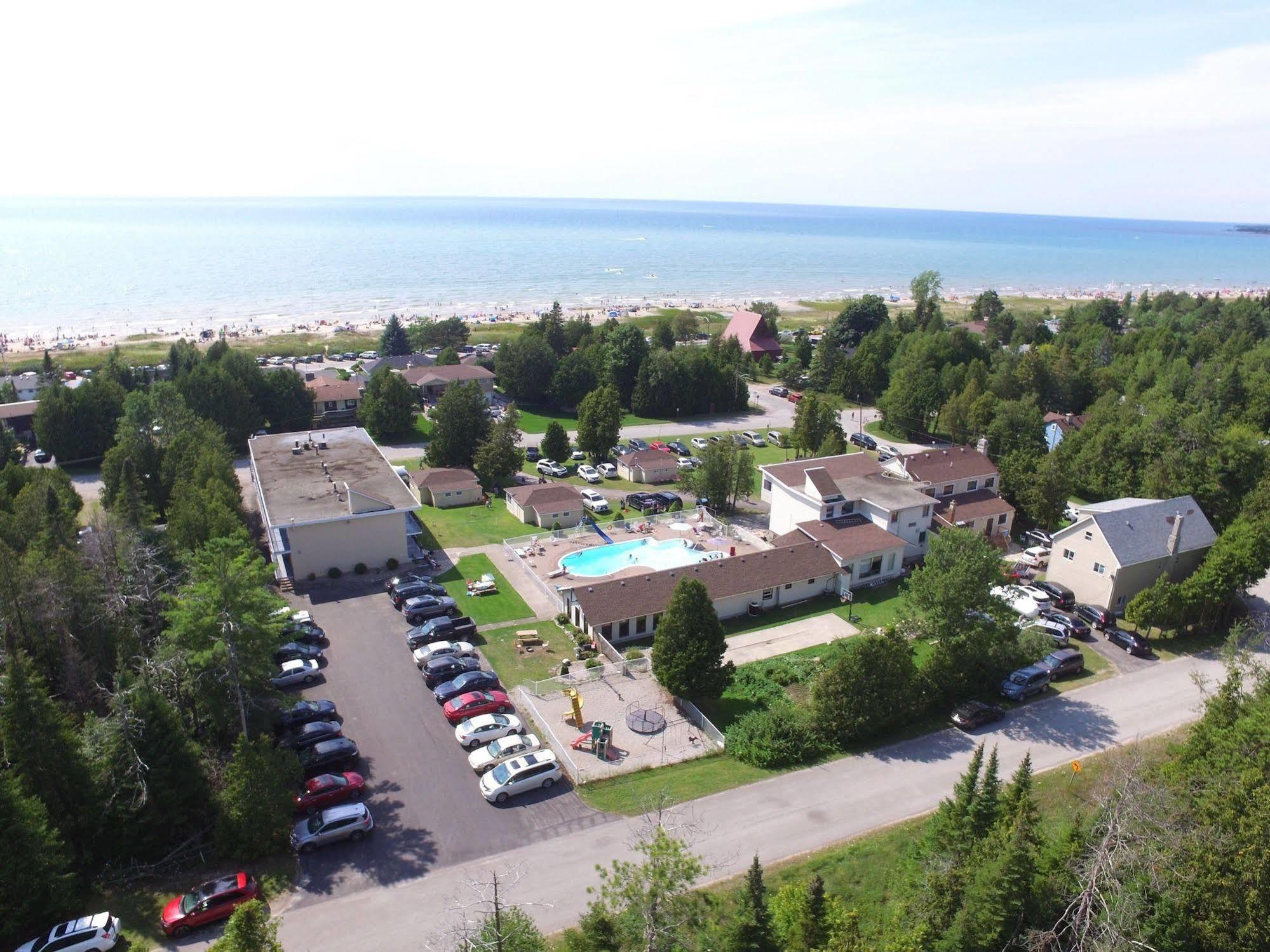 Sauble Beach Lodge Exterior photo