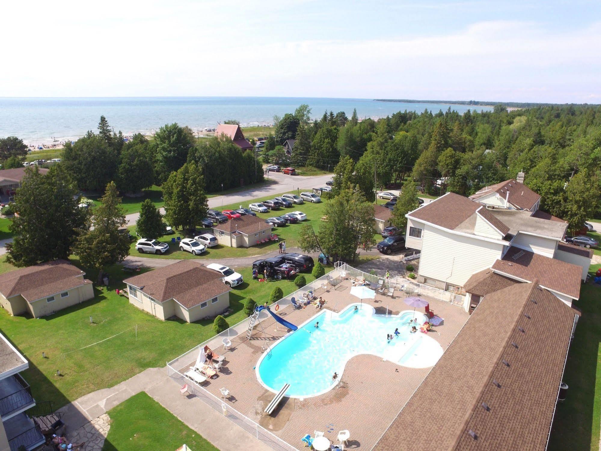 Sauble Beach Lodge Exterior photo